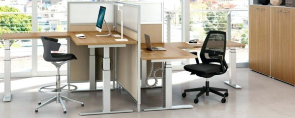 bureau assis debout